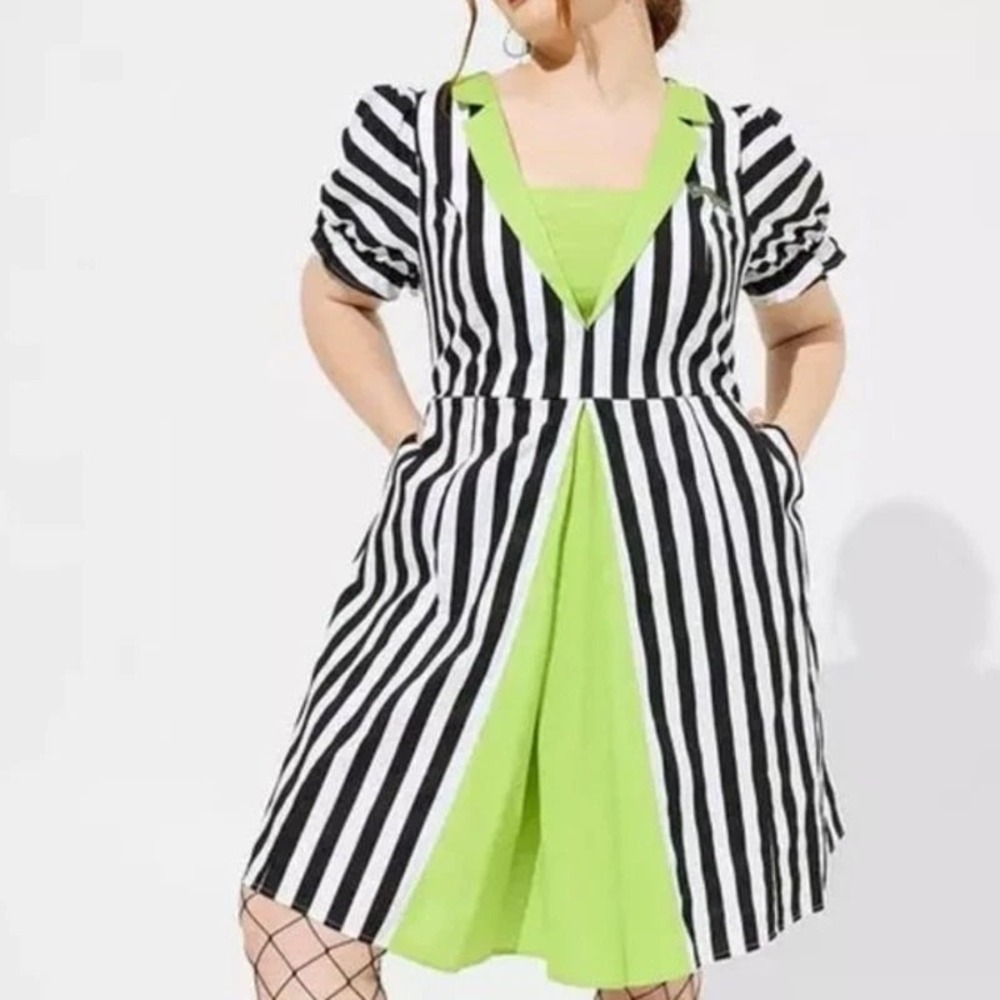 "NWT" Torrid Beetlejuice Size 1 (1X 14/16) Dress Movie Cosplay Costume Halloween